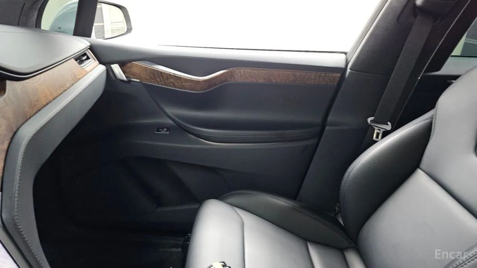 Tesla model-x