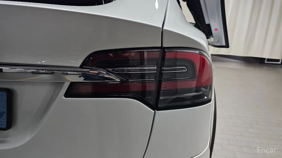 Tesla model-x