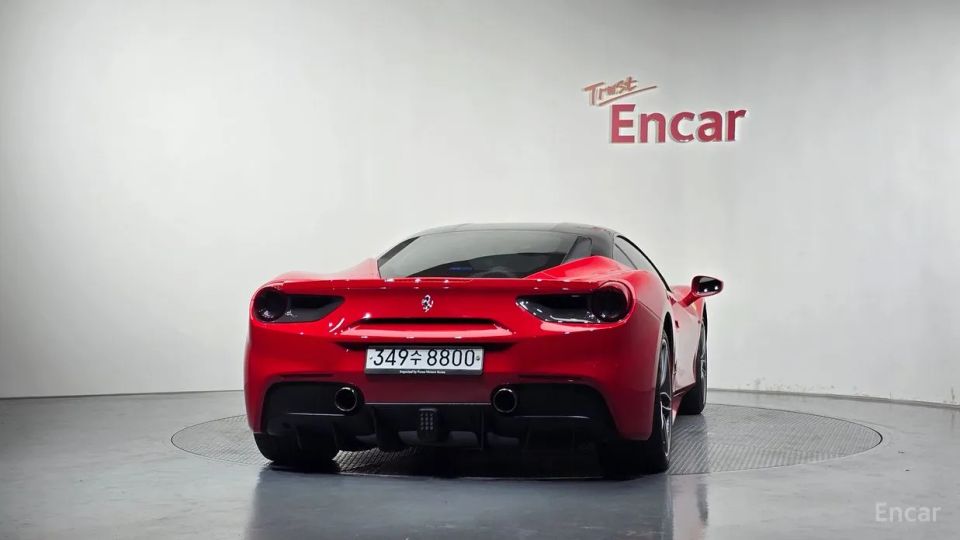 Ferrari 488