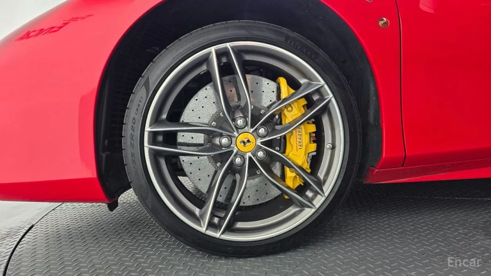 Ferrari 488