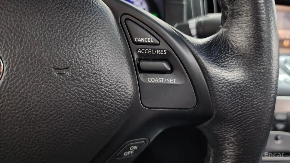 Infiniti G