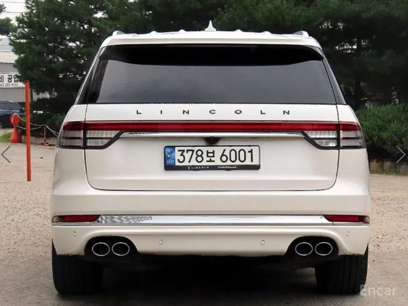 Lincoln Aviator