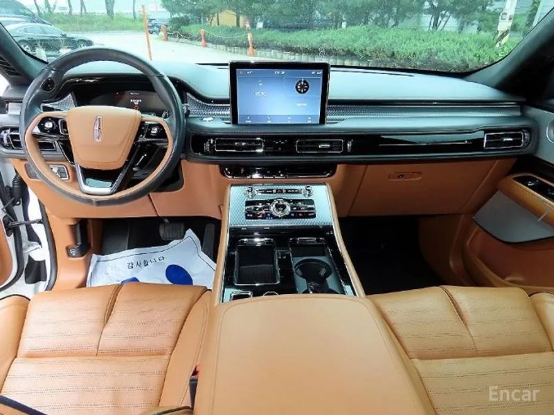 Lincoln Aviator