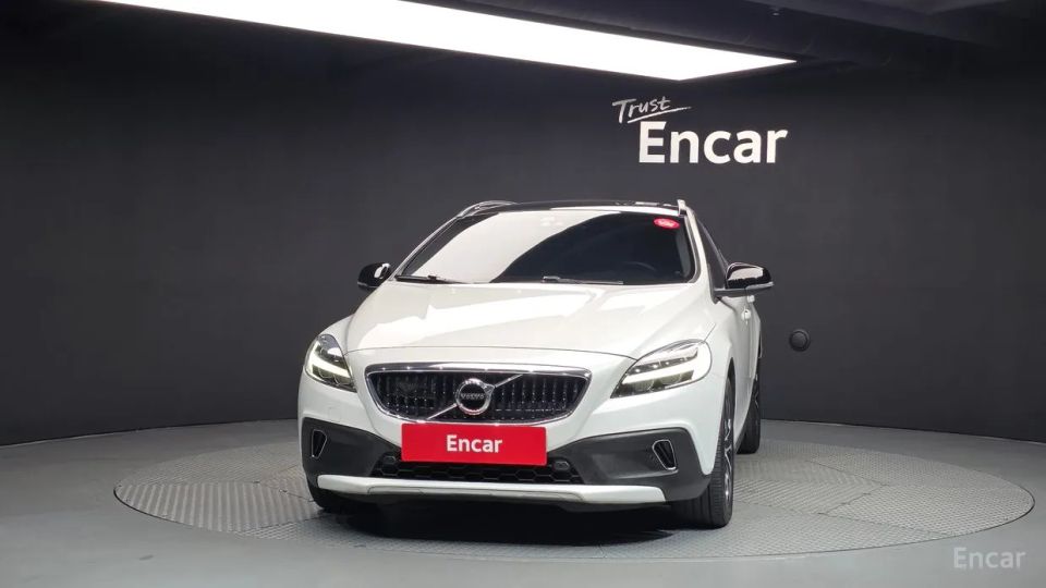 Volvo V40