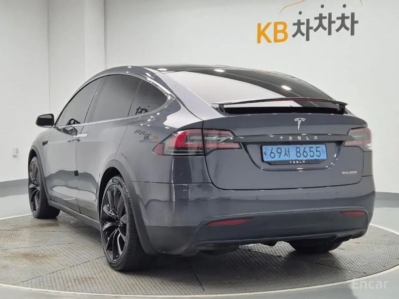 Tesla model-x