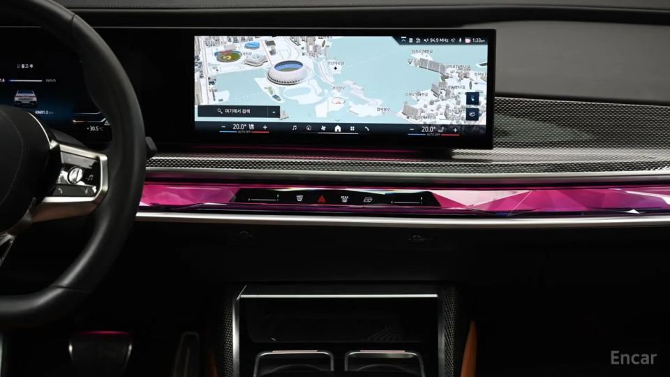 BMW i7