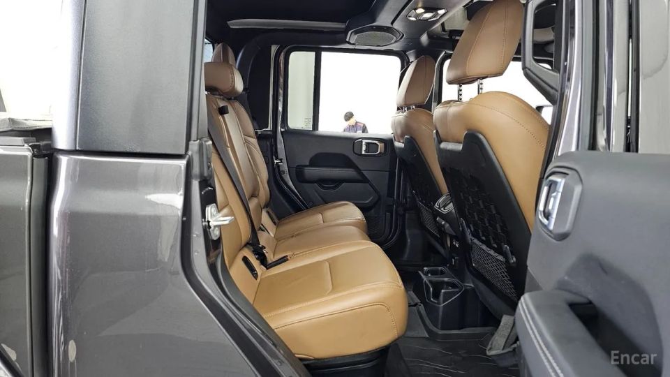 Jeep gladiator