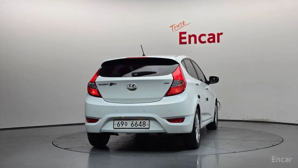 Hyundai Accent