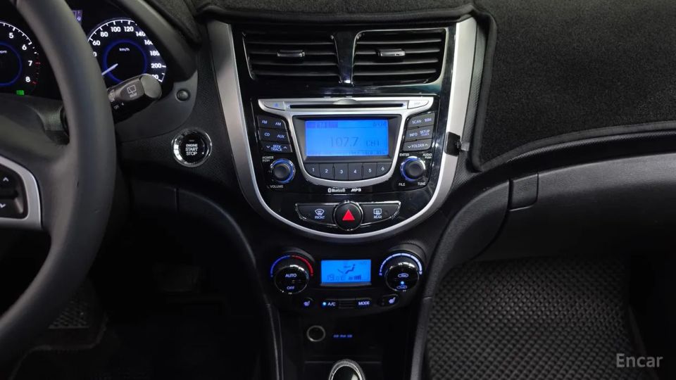 Hyundai Accent