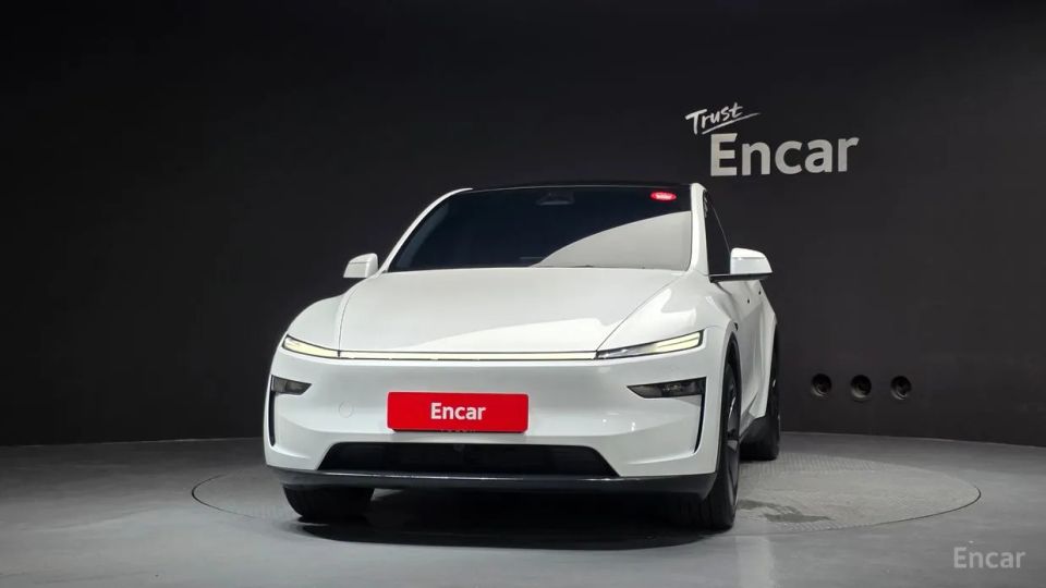 Tesla model-y