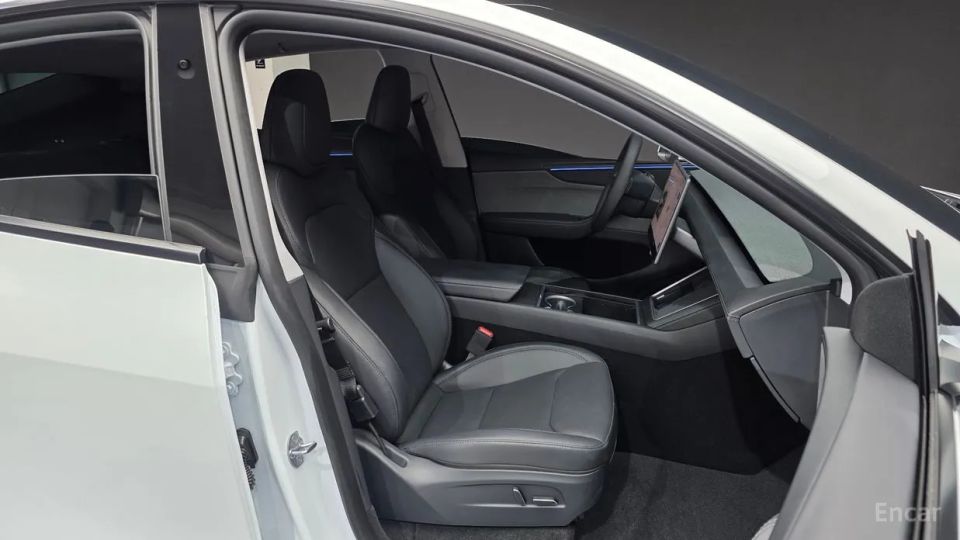 Tesla model-y