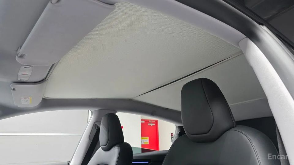 Tesla model-y