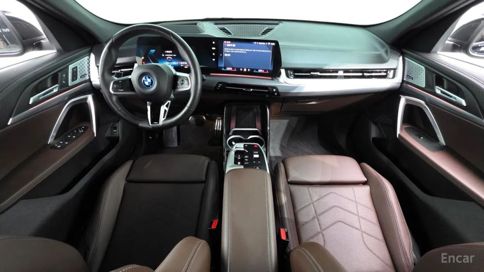 BMW IX2