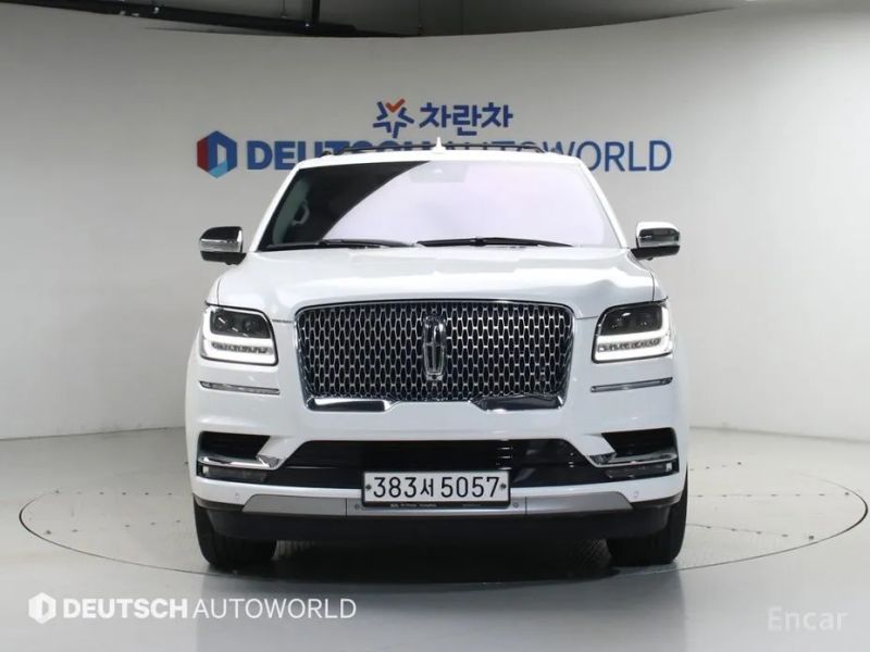 Lincoln Navigator