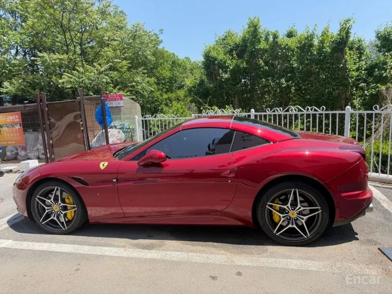 Ferrari California