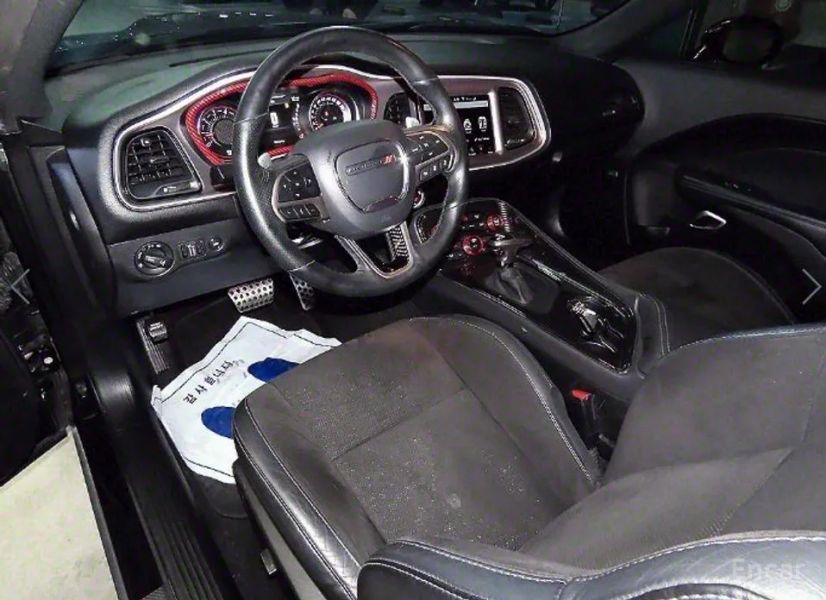 Dodge challenger