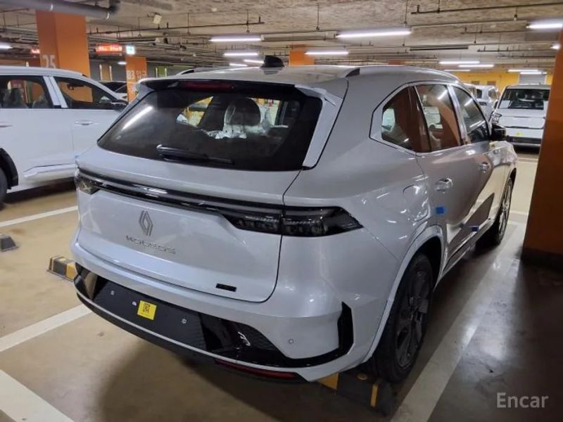 Renault-KoreaSamsung Grand Koleos