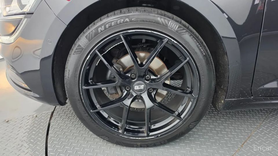 Renault-KoreaSamsung SM6