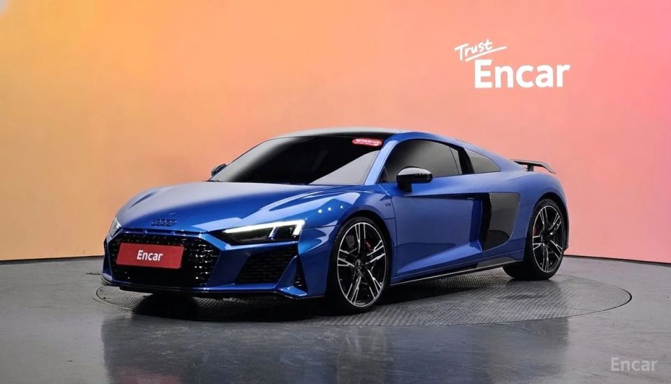 Audi R8