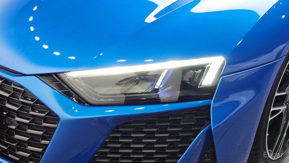 Audi R8