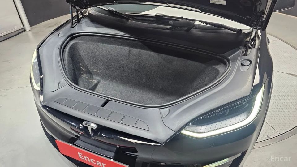 Tesla model-x