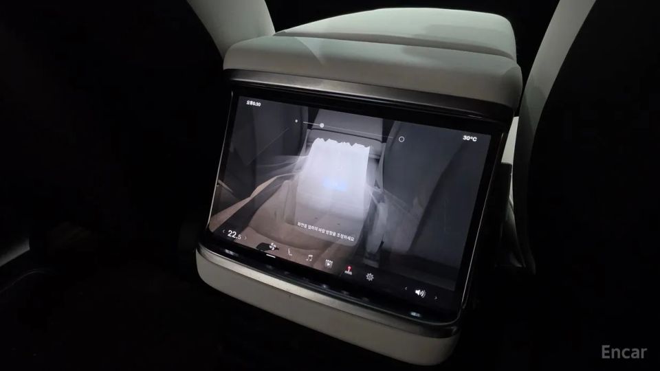 Tesla model-x