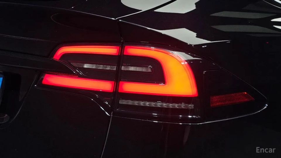 Tesla model-x
