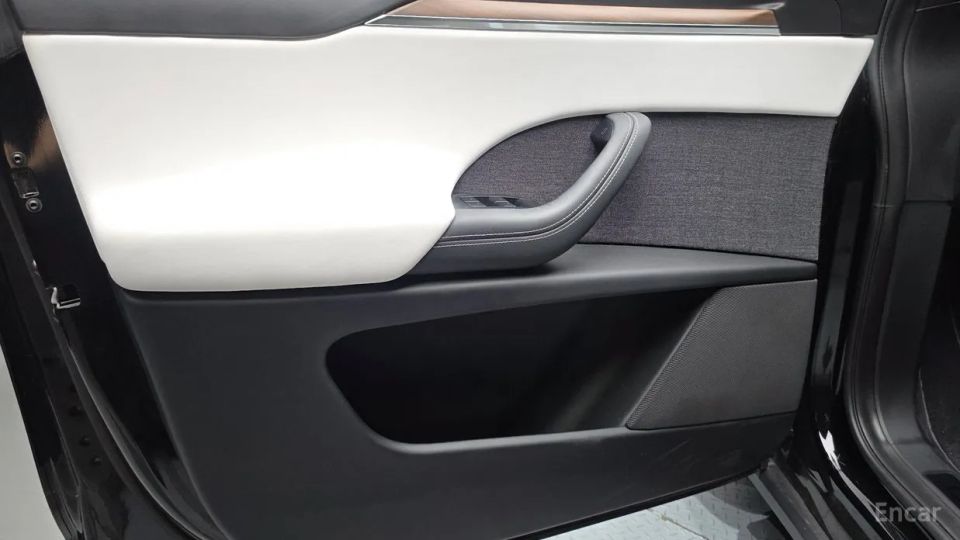 Tesla model-x