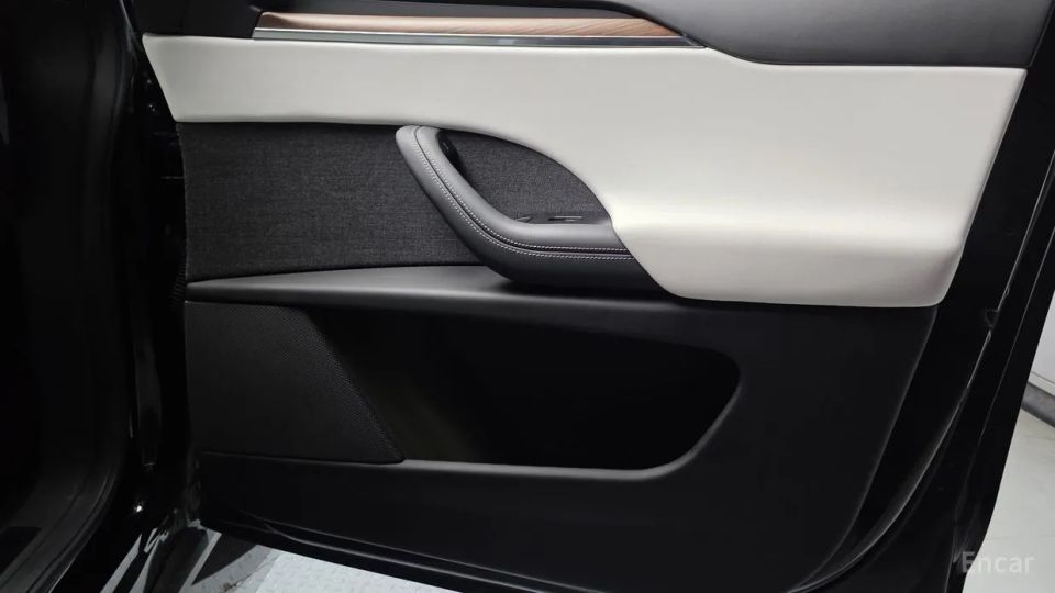 Tesla model-x