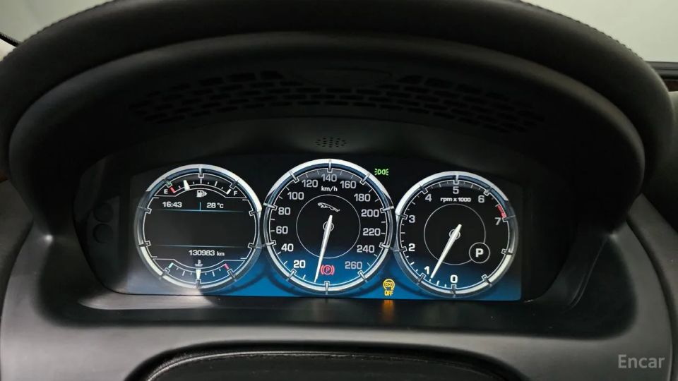 Jaguar XJ