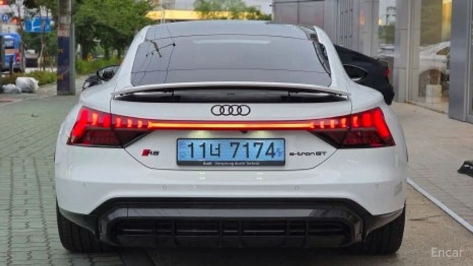Audi RS e-tron GT