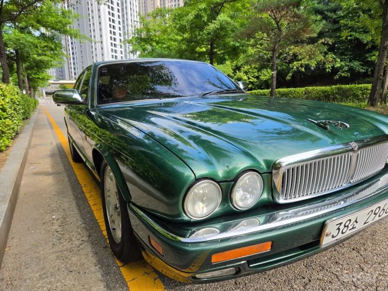 Jaguar S-TYPE