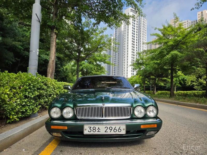 Jaguar S-TYPE