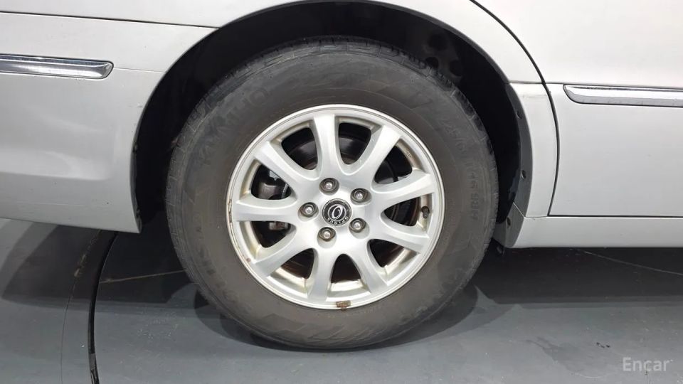Kia OPIRUS