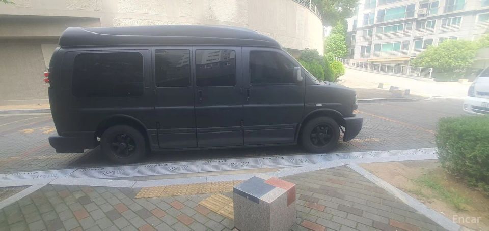 Chevrolet Chevy Van