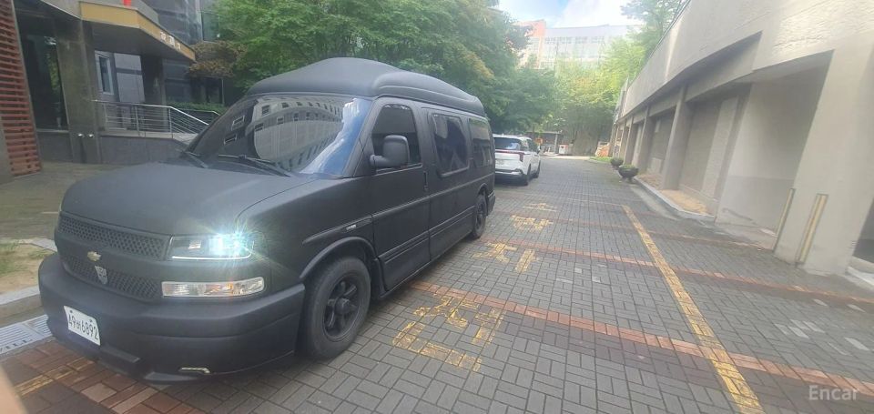 Chevrolet Chevy Van