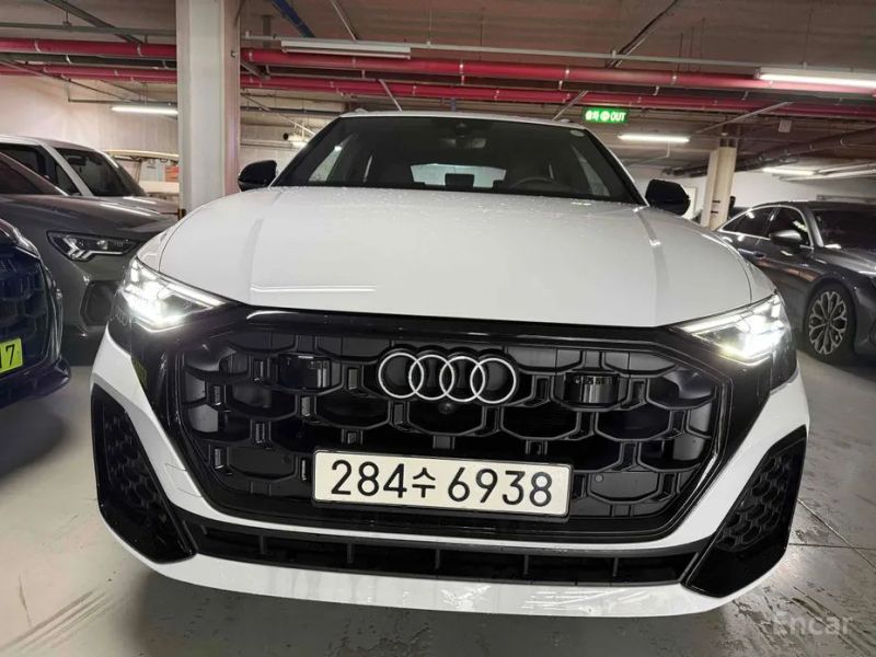 Audi Q8