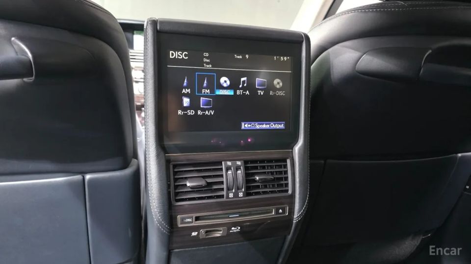 Lexus LS