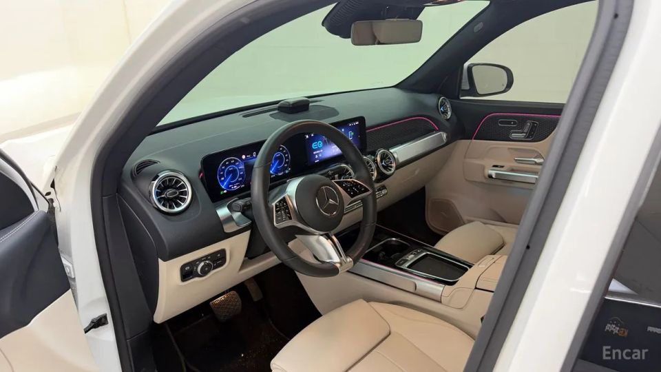 Mercedes-Benz EQB