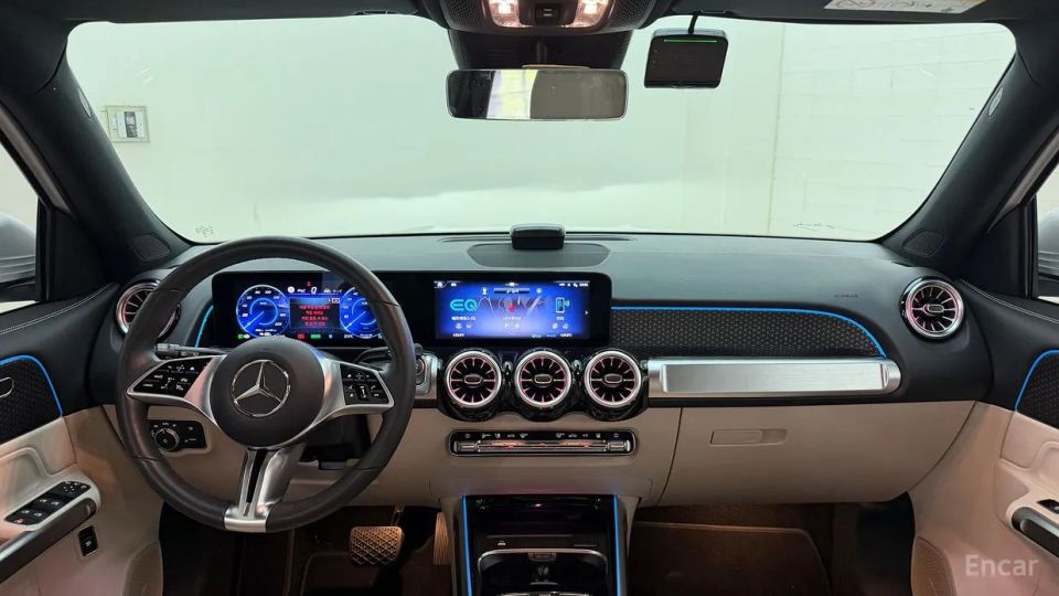 Mercedes-Benz EQB