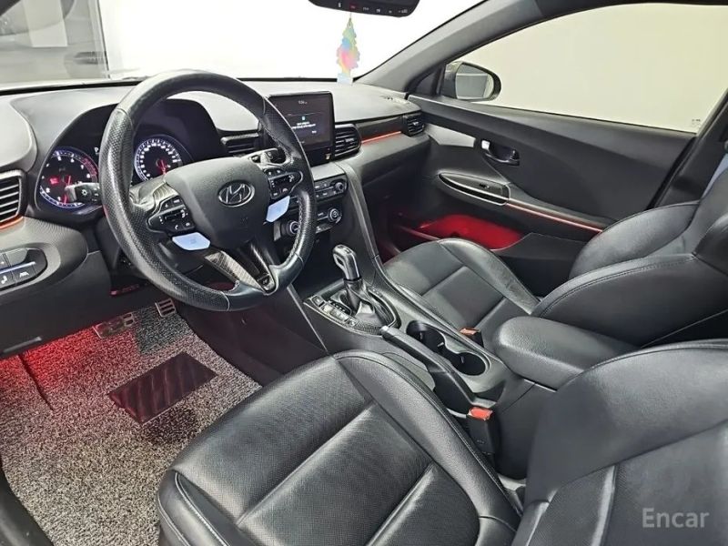 Hyundai Veloster