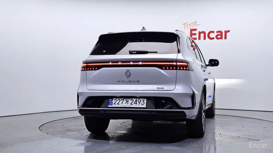 Renault-KoreaSamsung Grand Koleos
