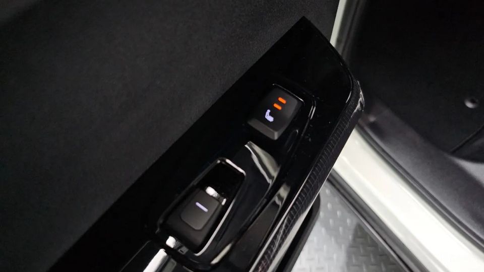 KG_Mobility_Ssangyong Actyon