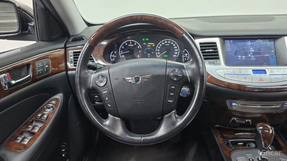 Hyundai Genesis