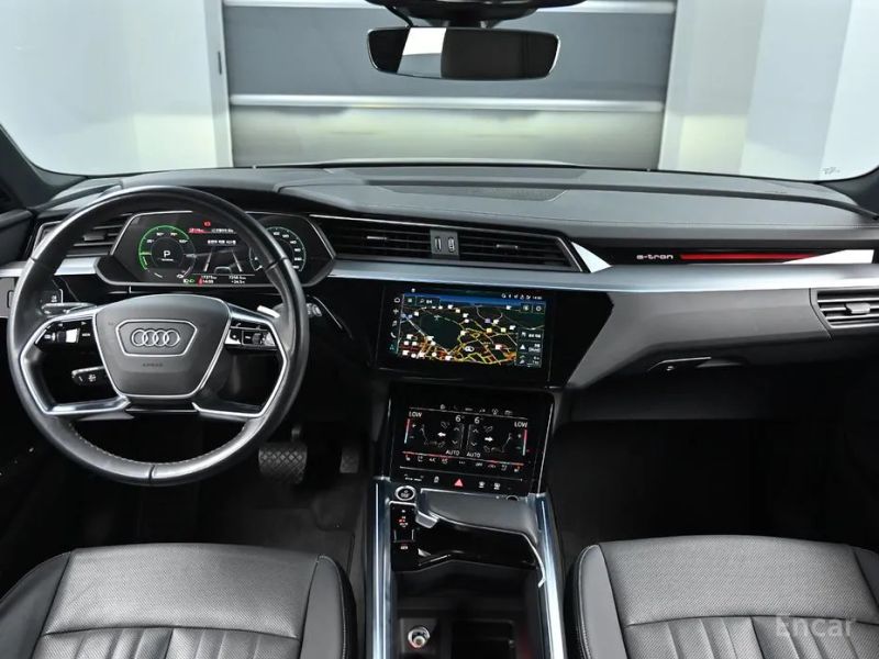 Audi Q8 e-tron