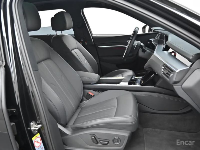 Audi Q8 e-tron