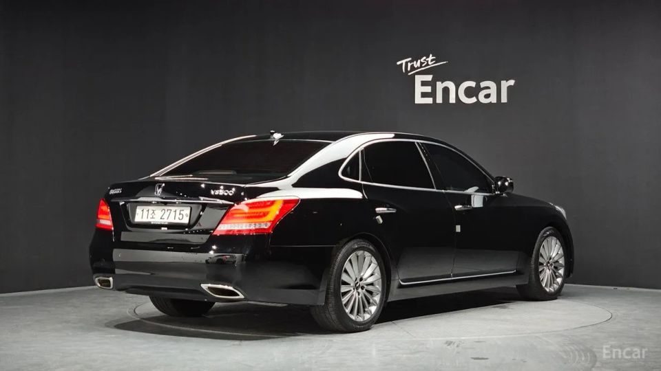 Hyundai Equus