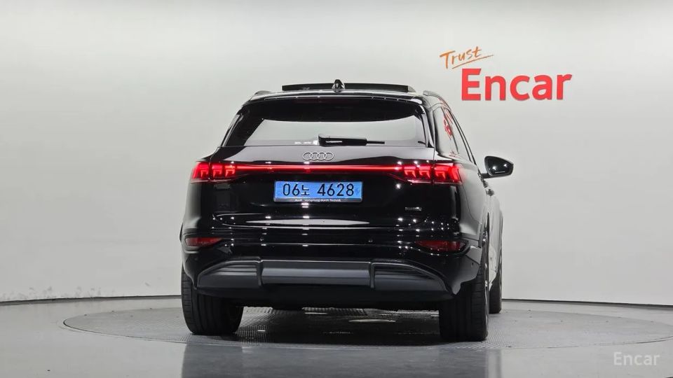 Audi Q6 e-tron