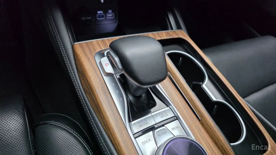 Kia K9