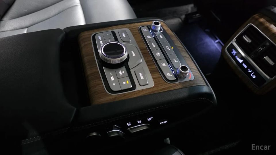 Kia K9